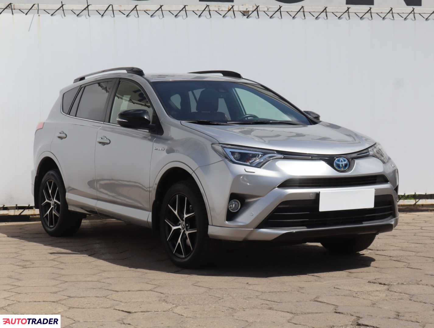 Toyota RAV 4 2017 2.5 194 KM