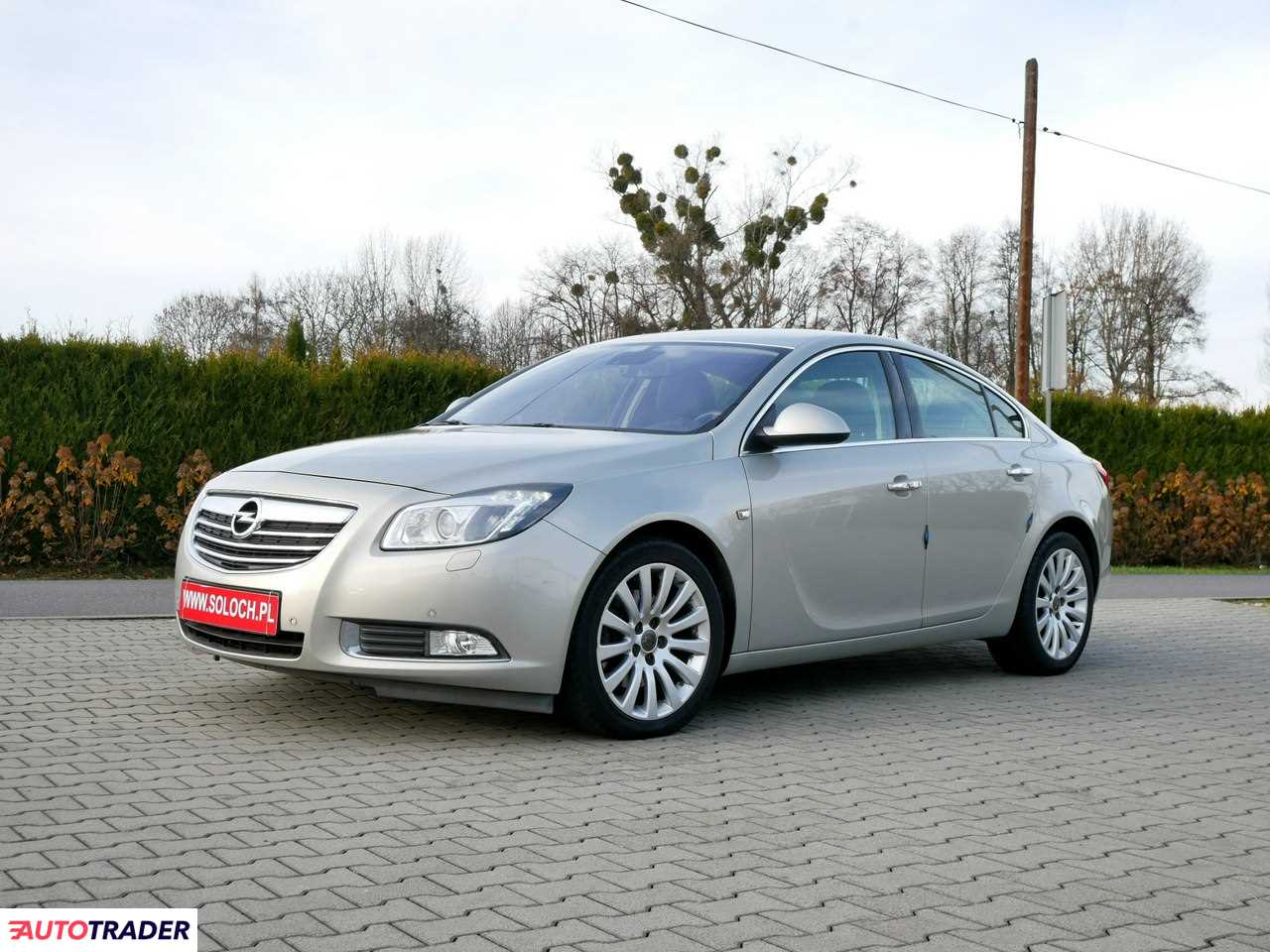 Opel Insignia 2010 2.0 220 KM