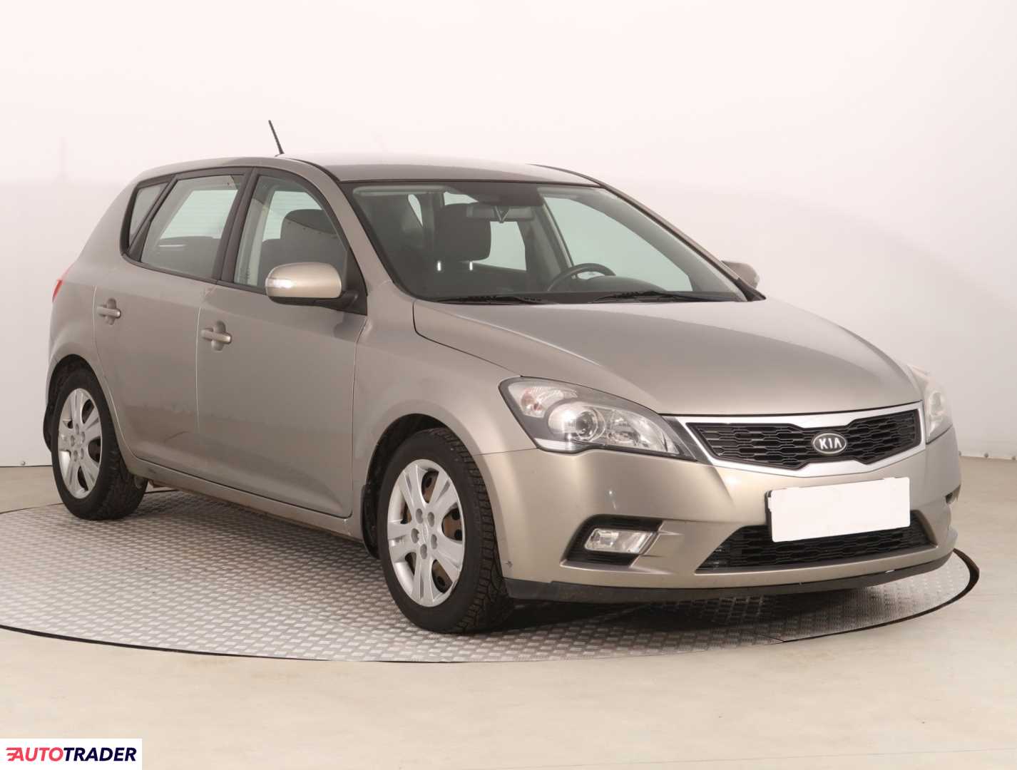 Kia Ceed 2010 1.6 123 KM