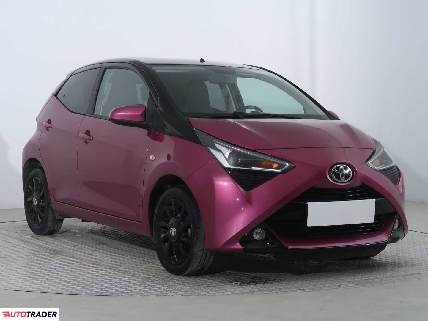 Toyota Aygo 1.0 71 KM 2019r. (Piaseczno)