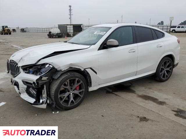 BMW X6 4.0 benzyna 2021r. (FRESNO)