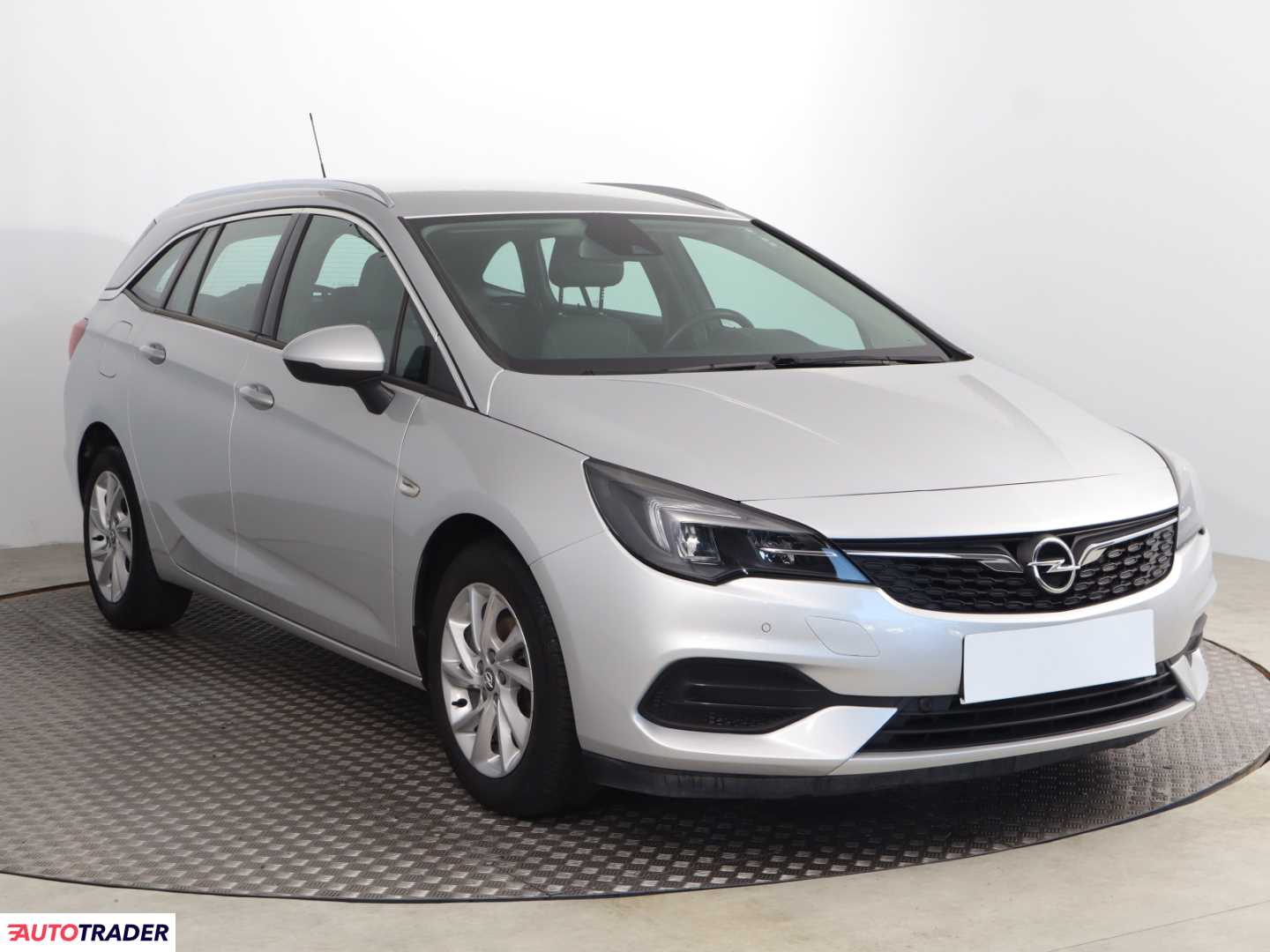 Opel Astra 2019 1.2 143 KM