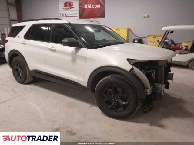 Ford Explorer 2022 2