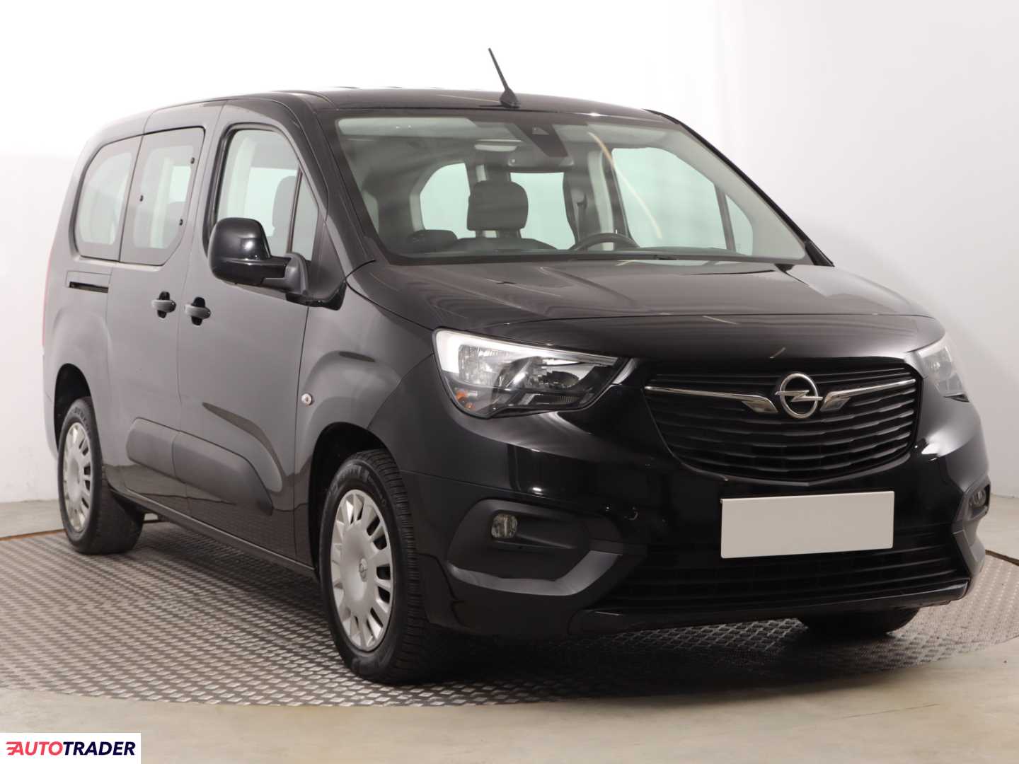 Opel Combo 2019 1.5 128 KM
