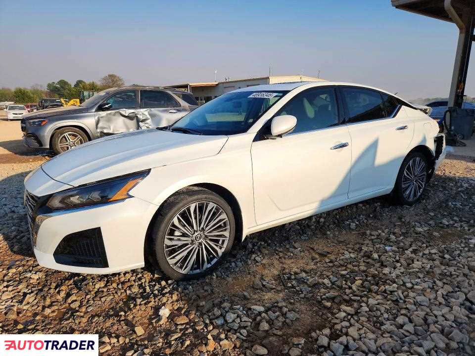 Nissan Altima 2023 2