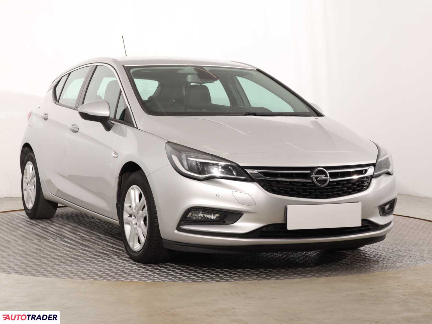 Opel Astra 2017 1.4 123 KM