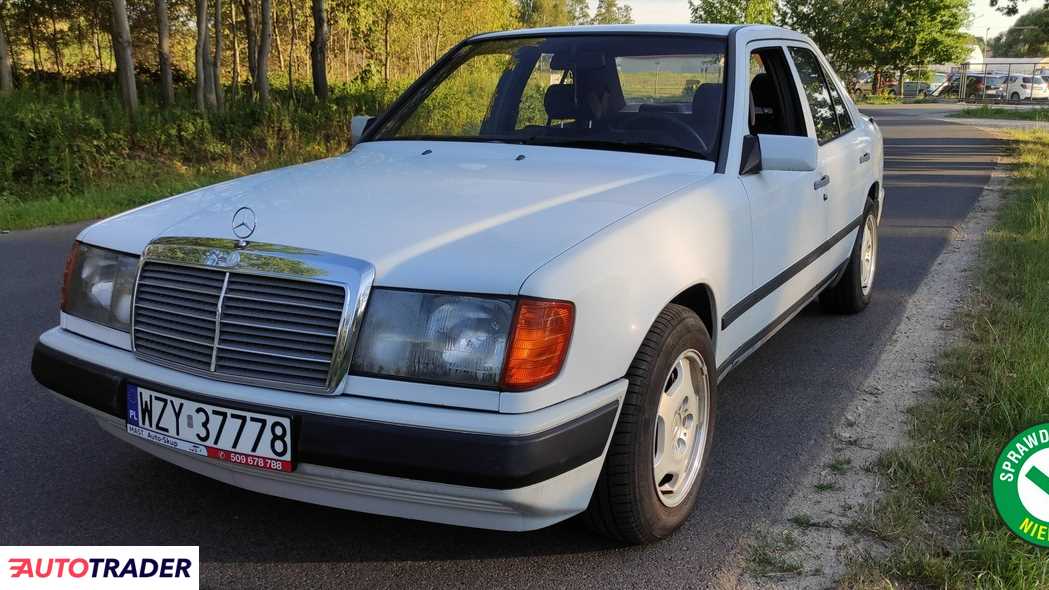 Mercedes W-124 1985 3.0 109 KM