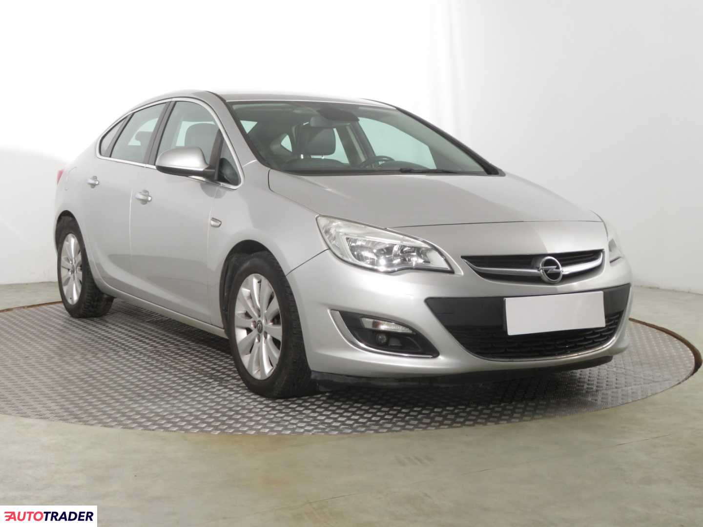 Opel Astra 2012 1.7 108 KM