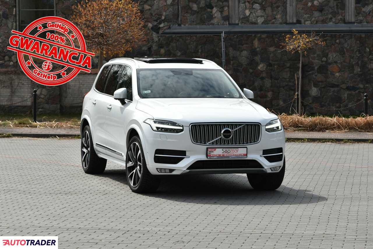 Volvo XC90 2018 2.0 235 KM