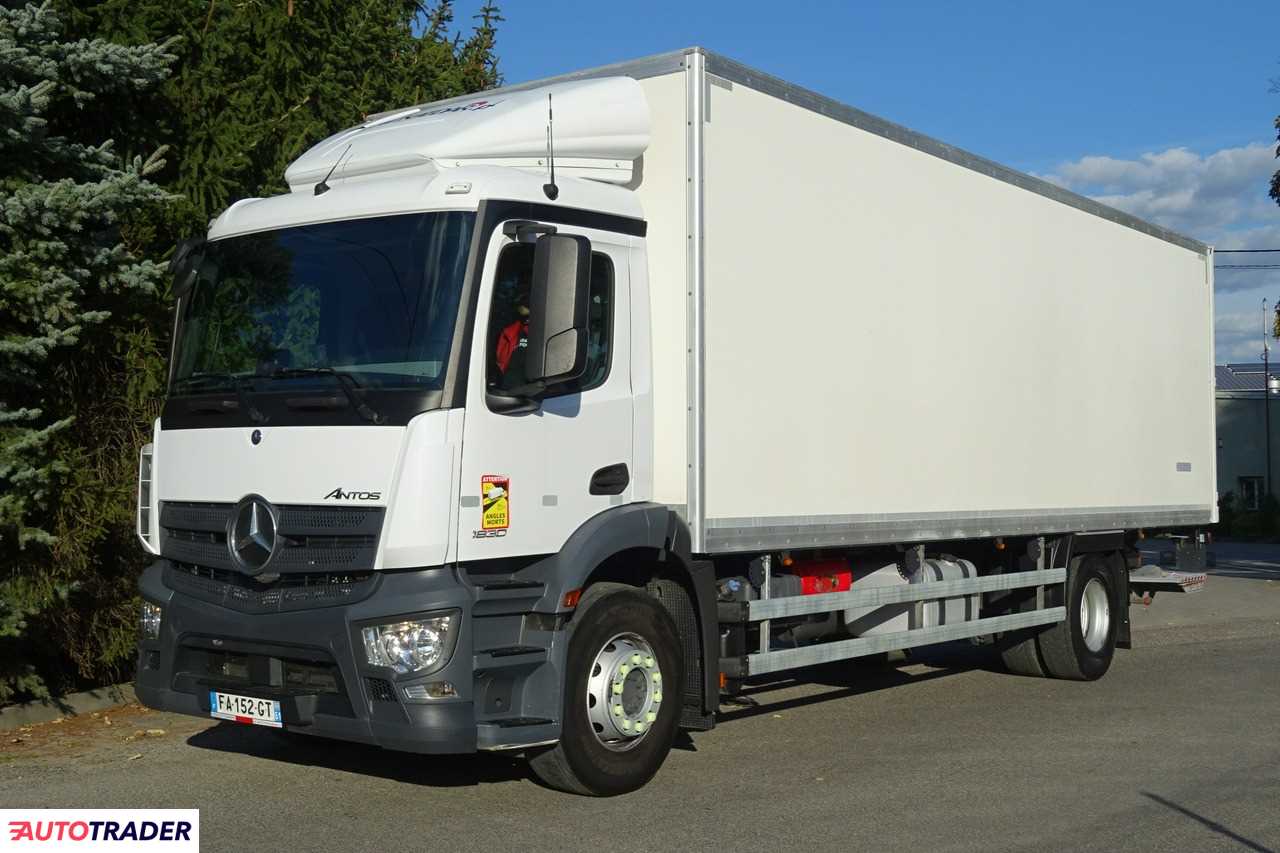 Mercedes 2015