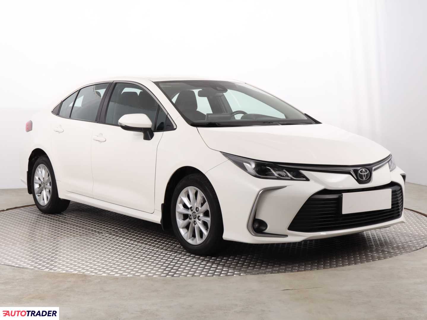 Toyota Corolla 1.6 130 KM 2019r. (Piaseczno)