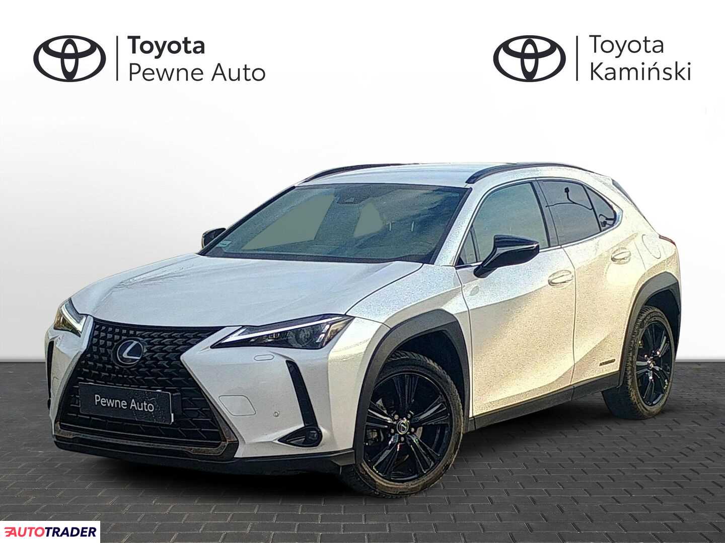 Lexus Pozostałe 2021 2.0 152 KM