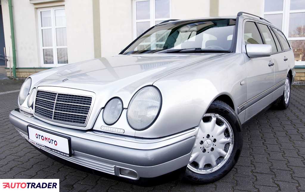Mercedes E-klasa 1997 2.9 129 KM Mercedes E-klasa 1997 2.9 129 KM