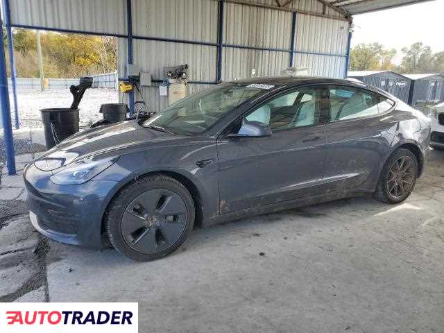 Tesla Model 3 2023