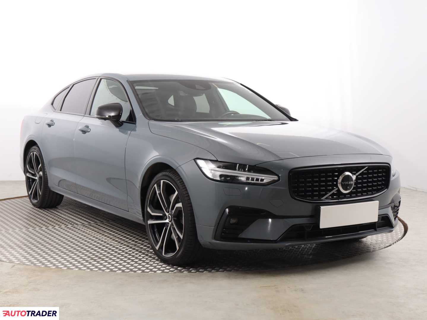 Volvo S90 2020 2.0 231 KM