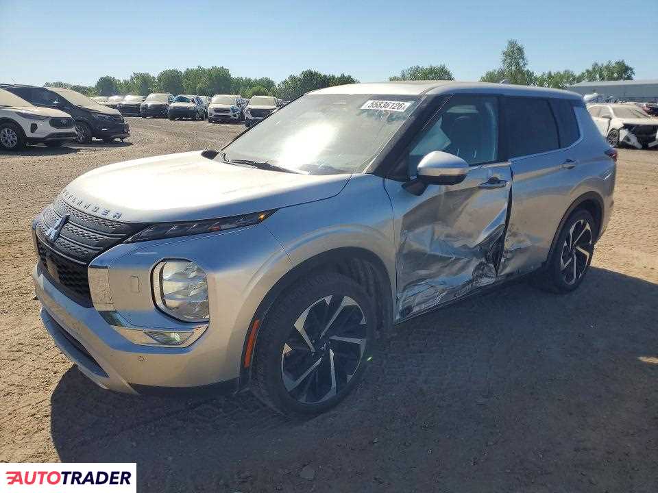 Mitsubishi Outlander 2024 2
