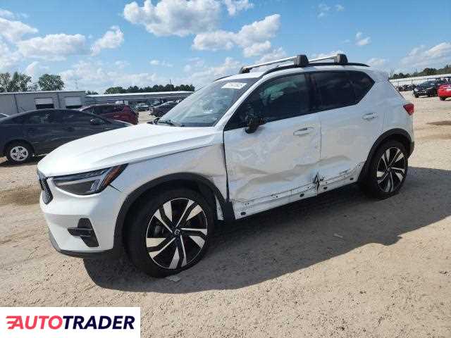 Volvo XC40 2023 2