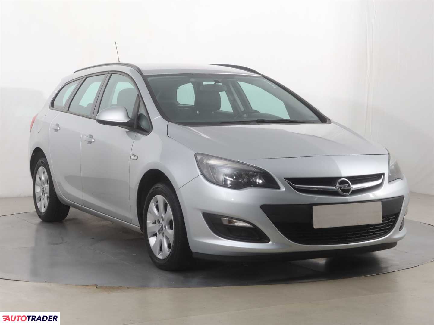 Opel Astra 2014 1.6 134 KM