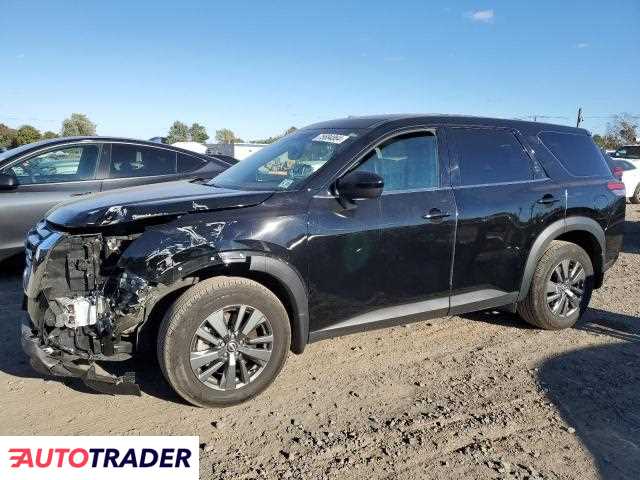 Nissan Pathfinder 3.0 benzyna 2023r. (HILLSBOROUGH)