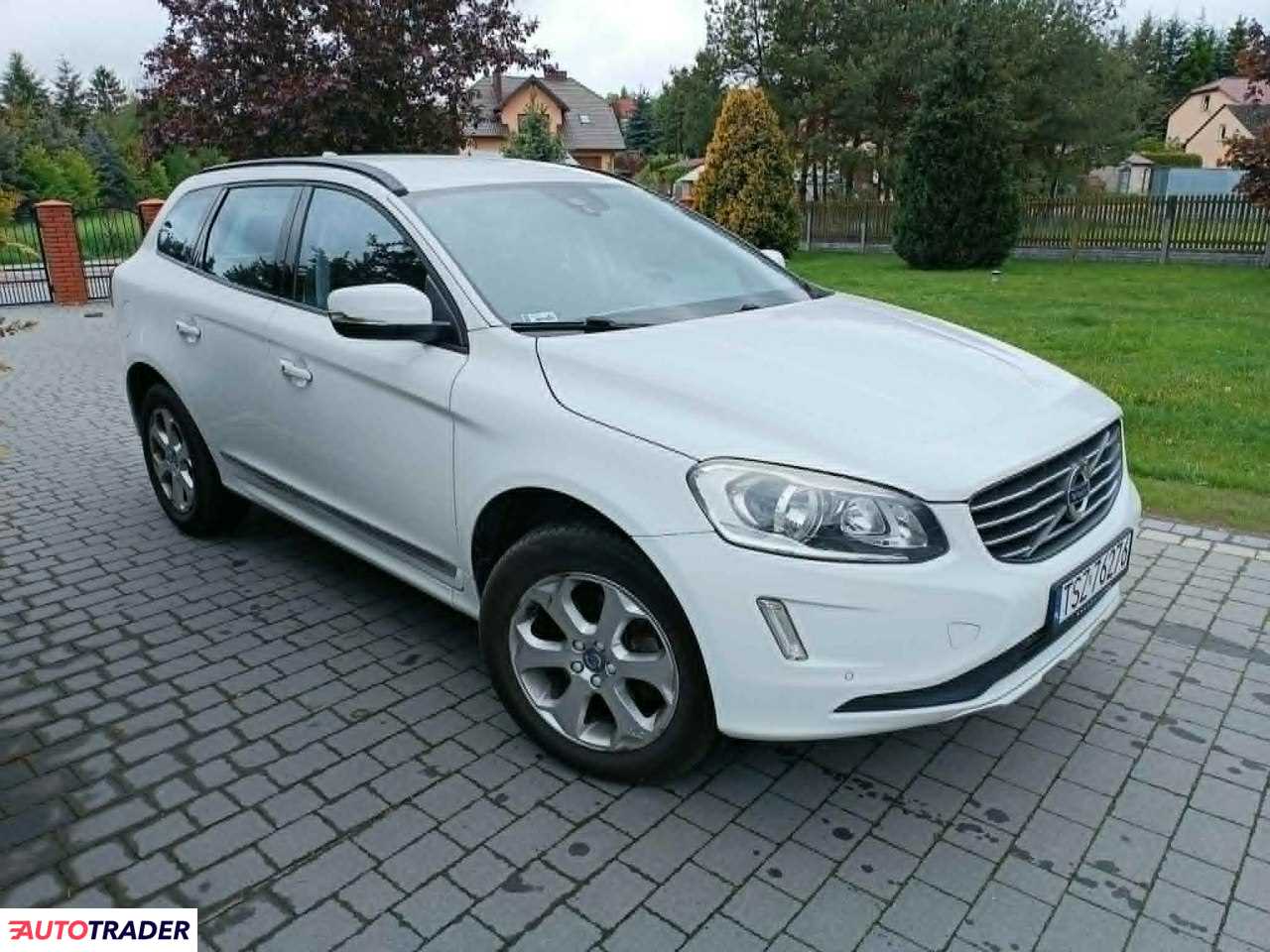 Volvo XC60 2016 2.0 245 KM