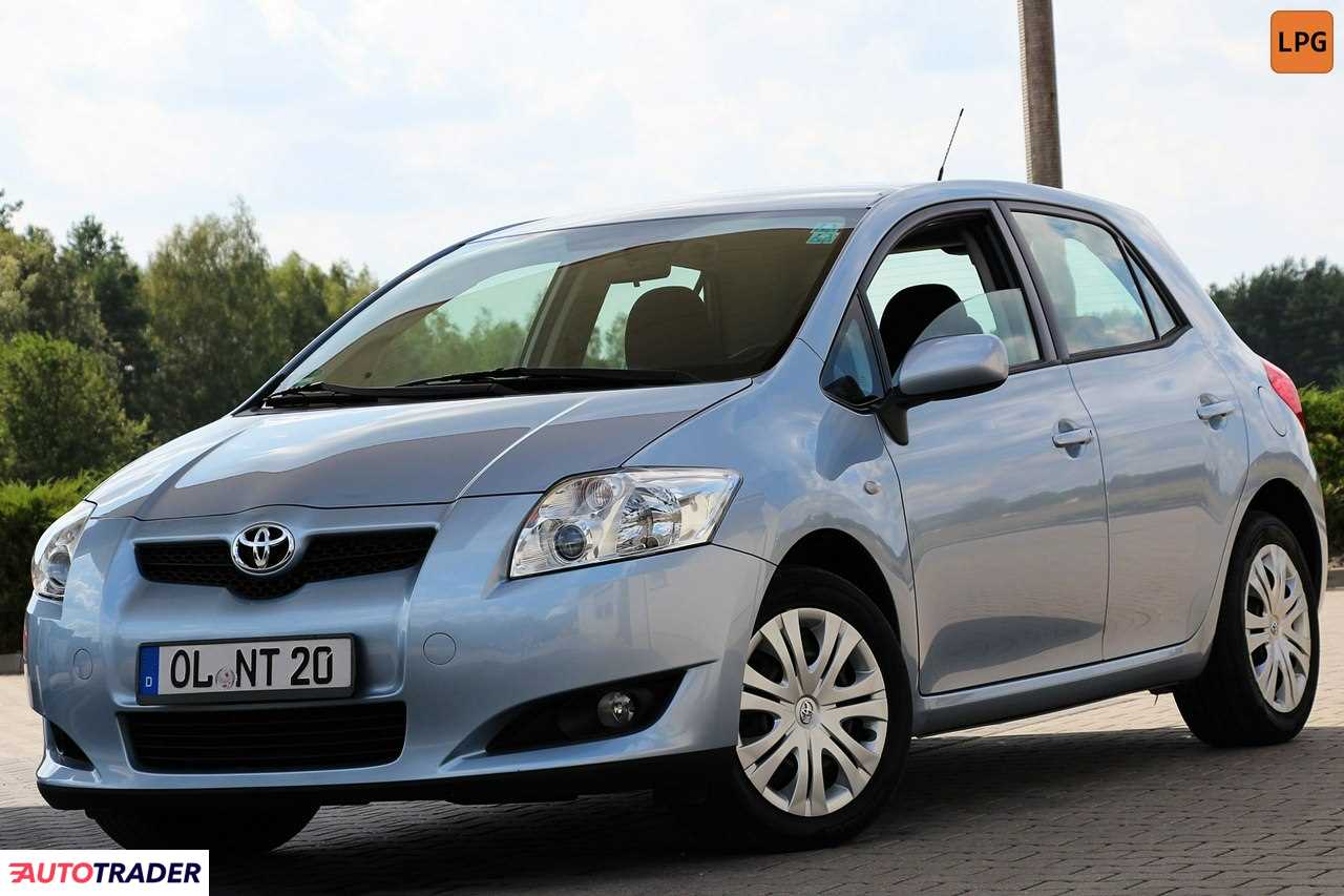 Toyota Auris 2007 1.6 124 KM Toyota Auris 2007 1.6 124 KM