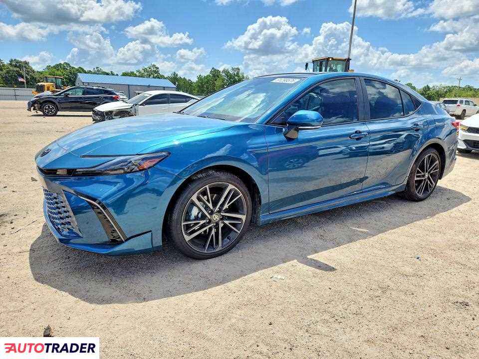 Toyota Camry 2025 2