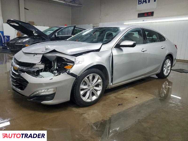 Chevrolet Malibu 2021 1