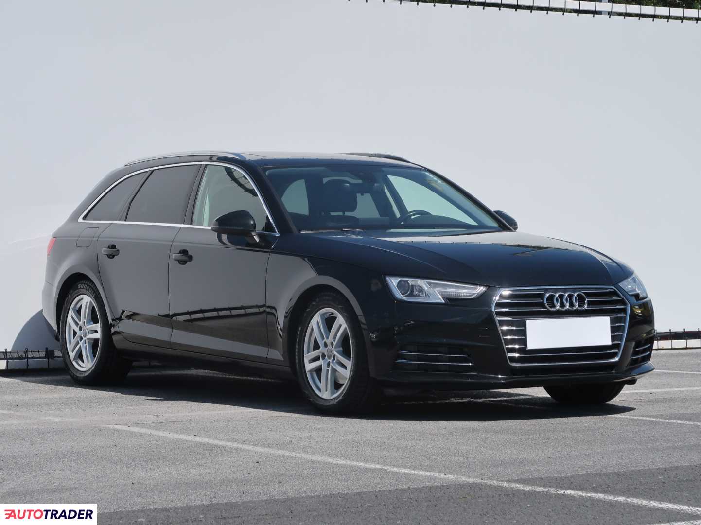 Audi A4 2016 2.0 147 KM