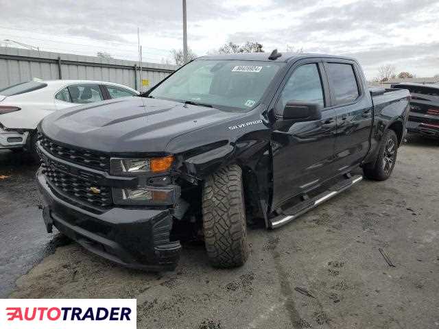 Chevrolet Silverado 2.0 benzyna 2021r. (GLASSBORO)