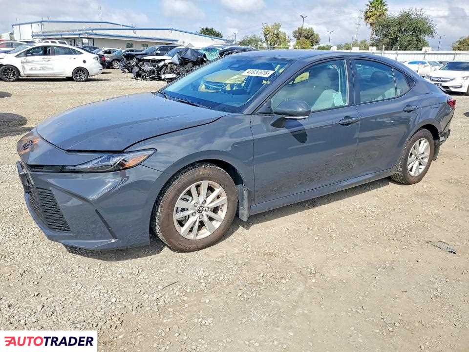 Toyota Camry 2025 2
