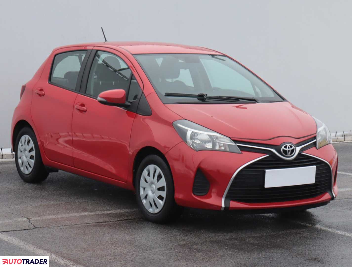 Toyota Yaris 2015 1.3 97 KM