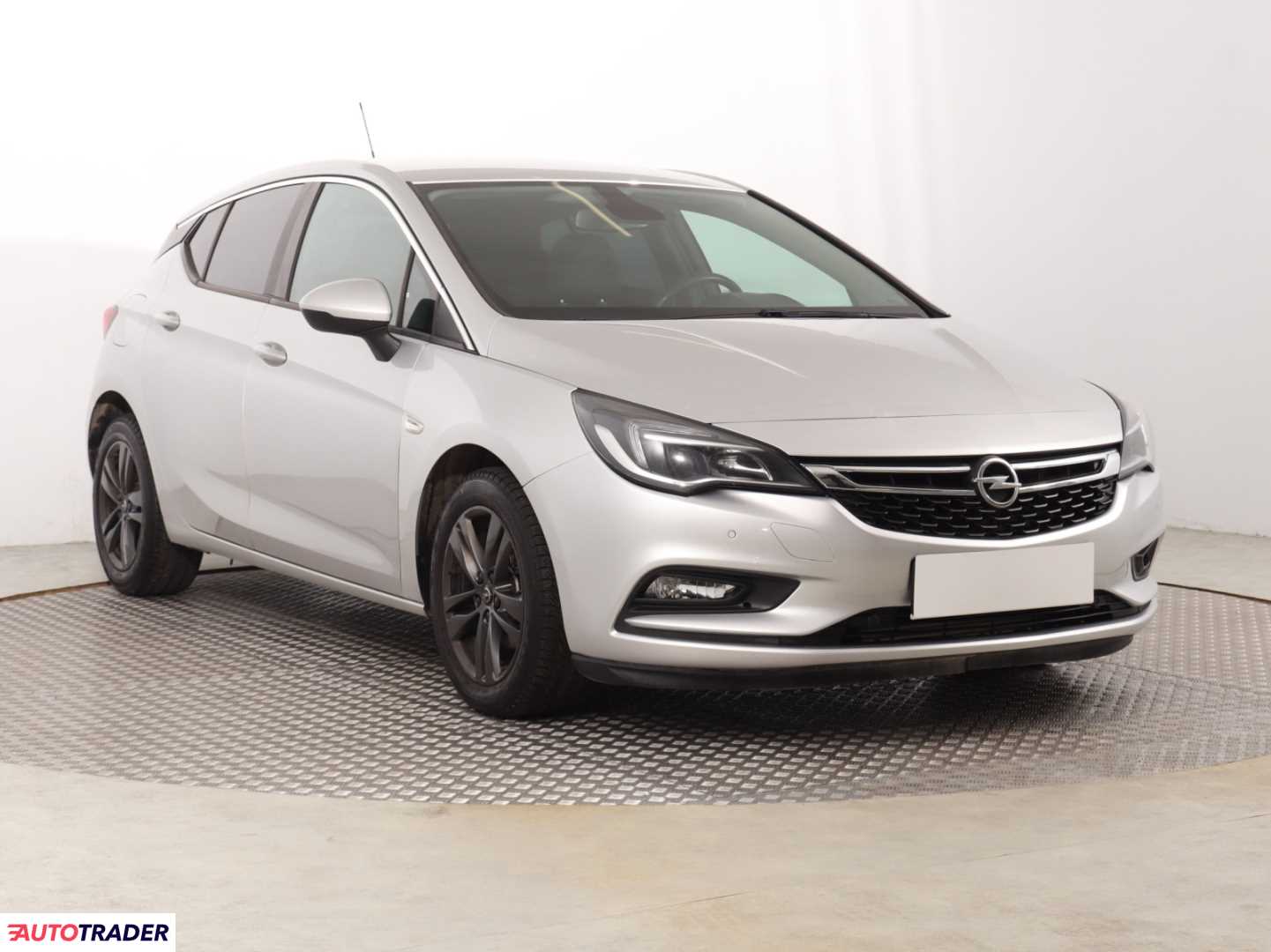 Opel Astra 2019 1.4 147 KM