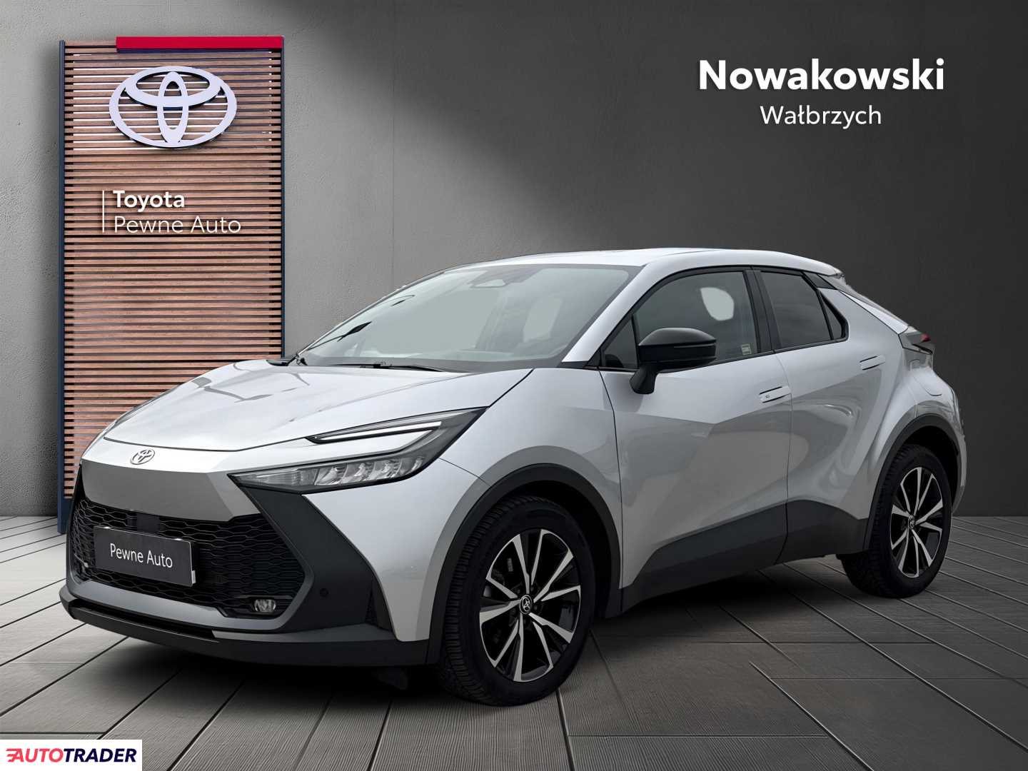 Toyota C-HR 2024 1.8 140 KM