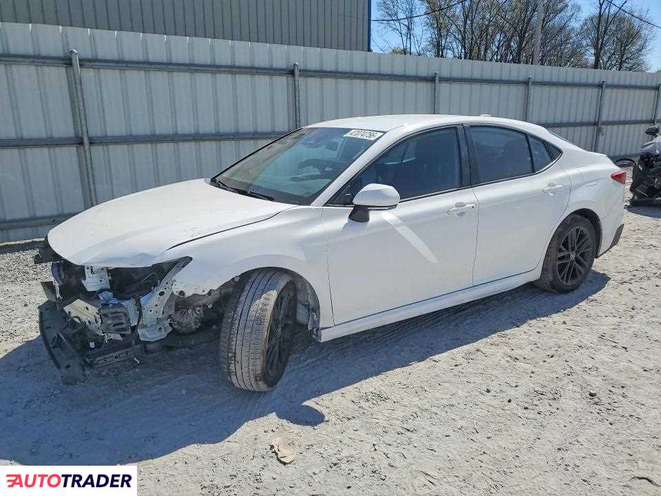 Toyota Camry 2025 2
