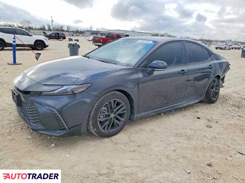 Toyota Camry 2025 2