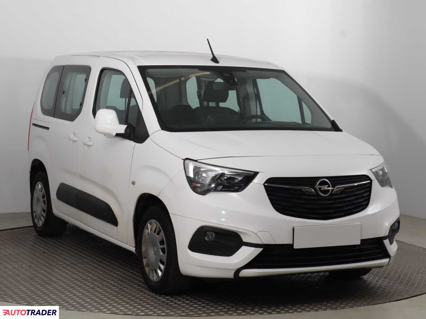 Opel Combo 2019 1.5 100 KM