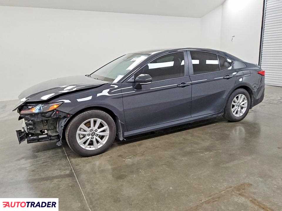 Toyota Camry 2025 2