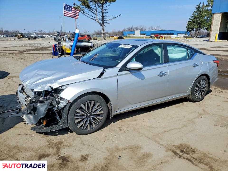 Nissan Altima 2024 2