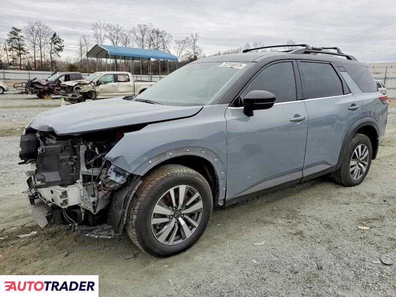 Nissan Pathfinder 2023 3