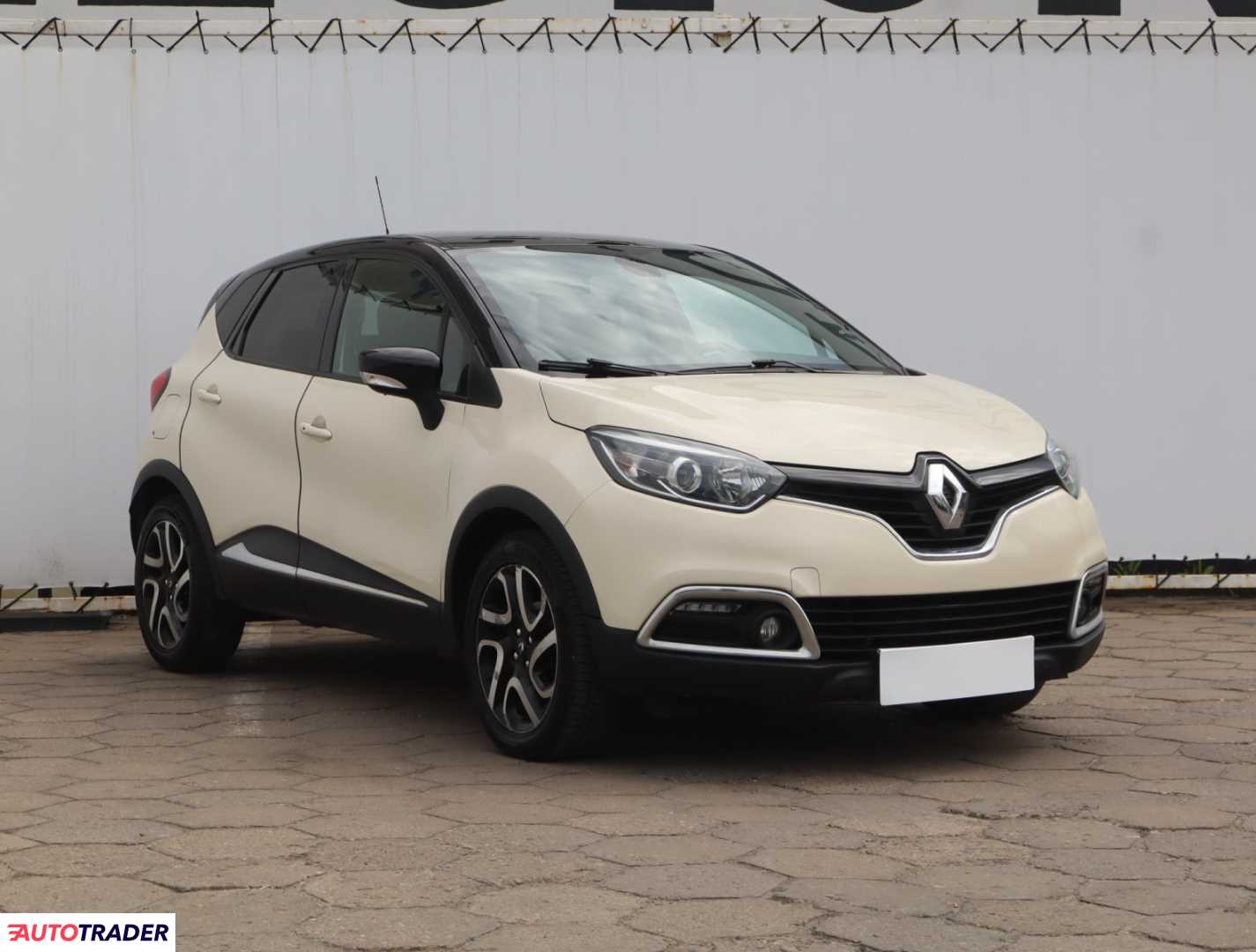Renault Captur 2015 0.9 88 KM