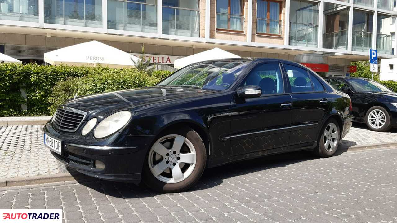 Mercedes E-klasa 2003 2.7 177 KM
