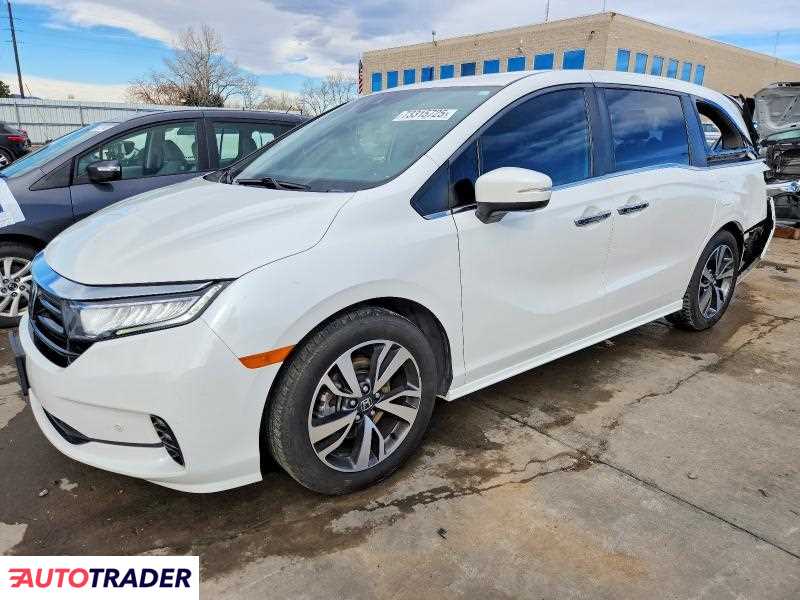 Honda Odyssey 2021 3
