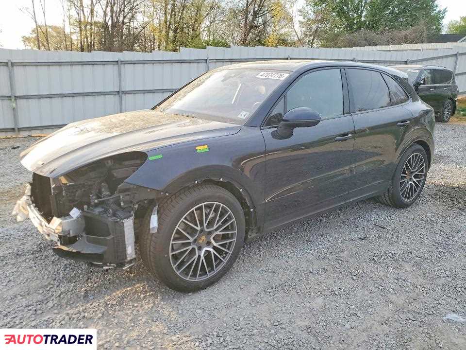 Porsche Cayenne 2022 3
