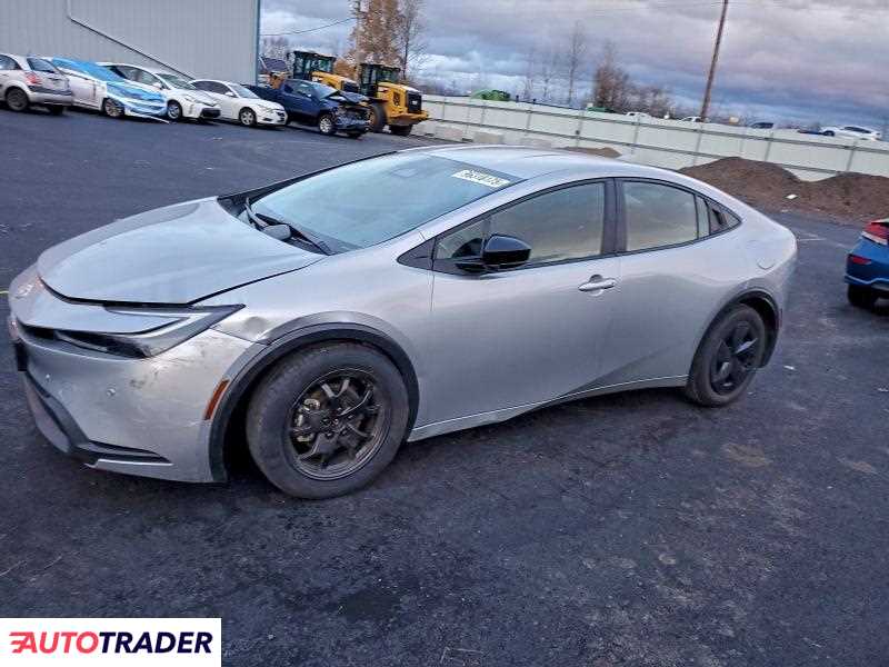 Toyota Prius 2024 2
