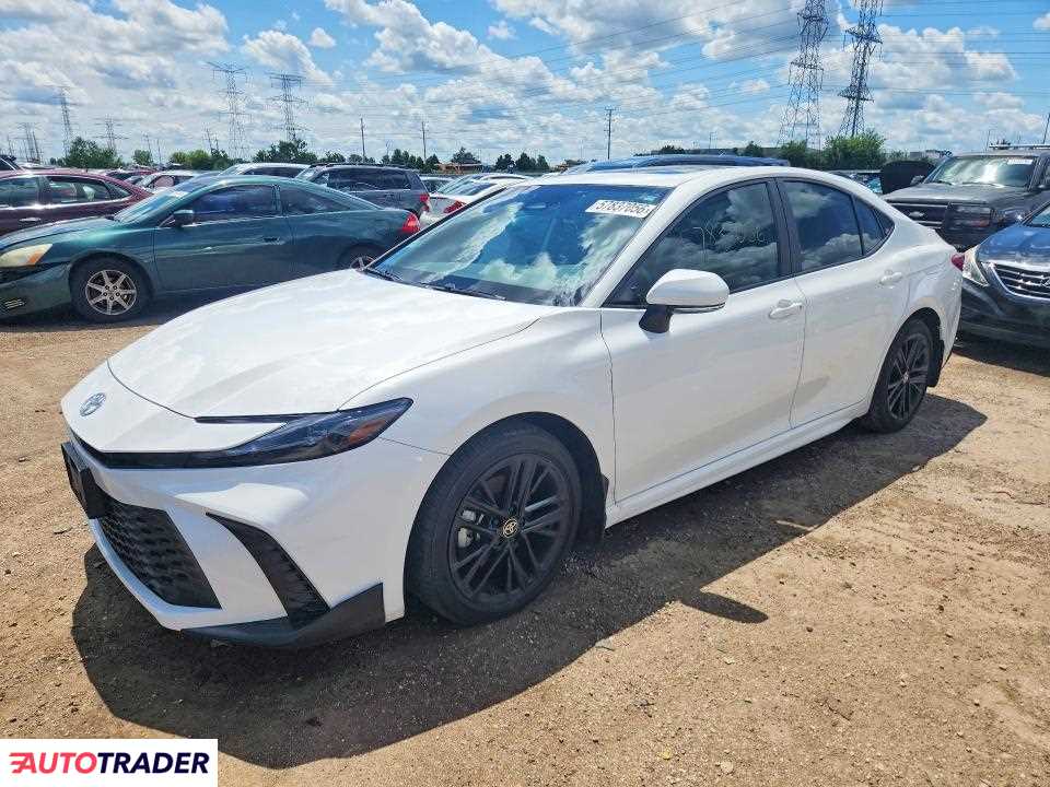 Toyota Camry 2025 2