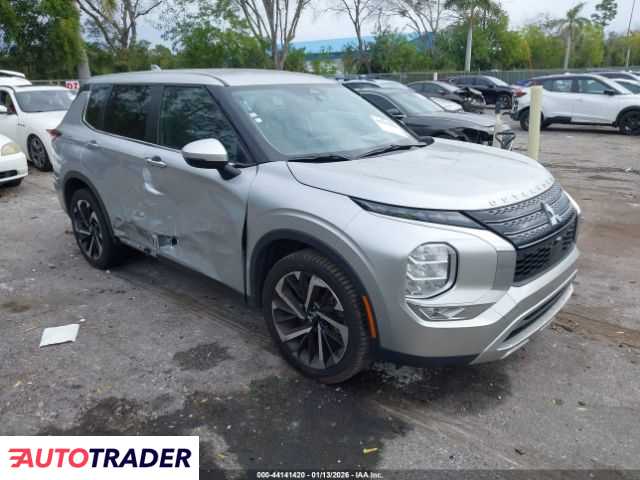 Mitsubishi Outlander 2023 2