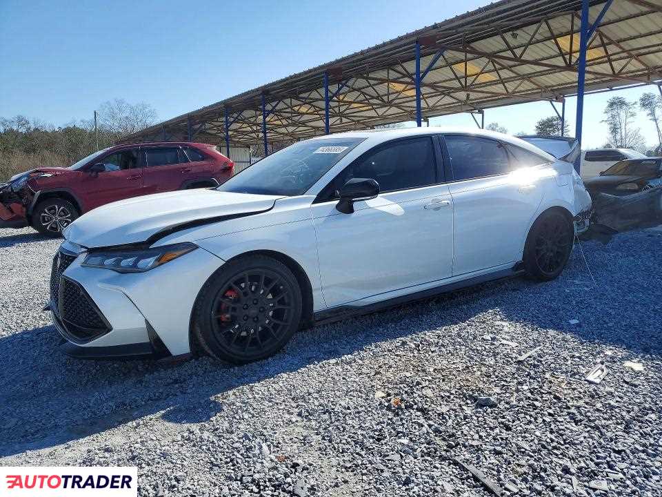 Toyota Avalon 2020 3