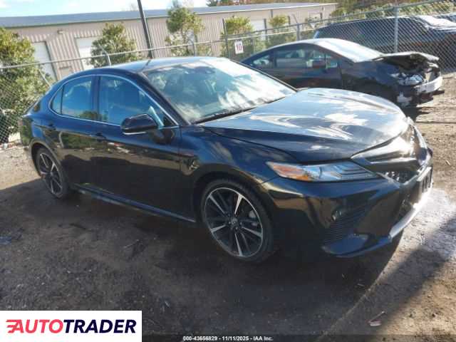 Toyota Camry 2019 3