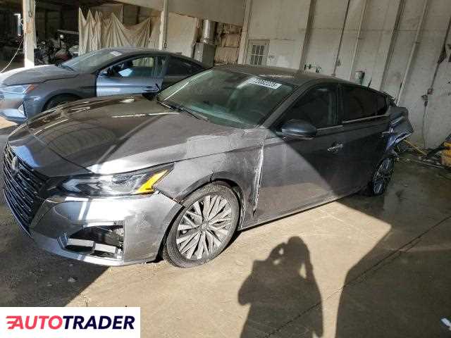 Nissan Altima 2025 2