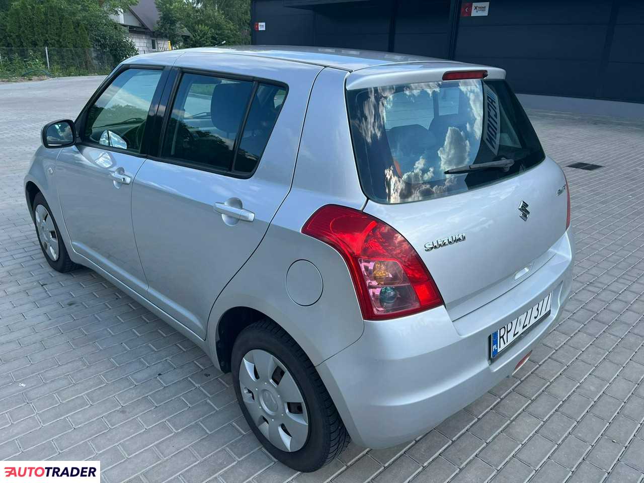 Suzuki Swift 2009 1.3 92 KM